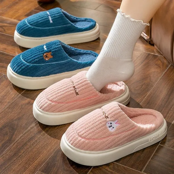 New Fashion Women Cute Bear Winter Slippers Indoor Bedroom Soft Plush Warm Home Shoes Casual Slip on Flat Slides